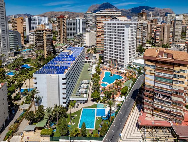 Benidorm'da Otel Tavanı Çöktü: Yedi Yaralı, Turizm Şehrinde Güvenlik Endişeleri