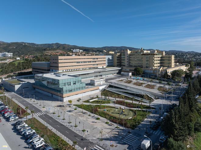 Málaga'da Otel Havuzunda Zehirlenme Alarmı: 60 Turist Sağlık Desteği Aldı