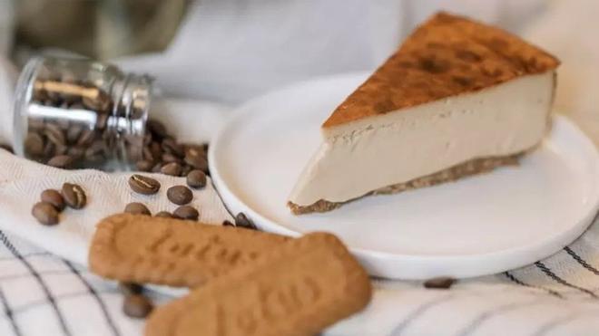 Katalonya'nın Taçsız Kralı: En İyi Cheesecake Ödülü Barselona'daki JonCake'e Gitti!