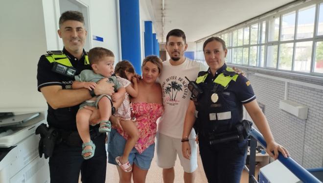 Barselona Yakınlarında Kahraman Polisler: Boğulmak Üzere Olan Bebeği Kurtardılar