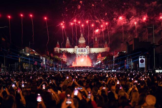 Barselona'nın İkonik Etkinlikleri Yer Değiştiriyor: Piromusical Bogatell'e, Yılbaşı