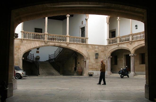 Mallorca'da 12 Yaşındaki Öğrencilerine Evlilik Teklif Eden Öğretmene Cezai Yaptırım