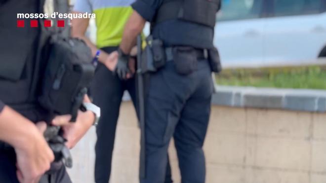 Barselona Yakınlarında Mağazalara Yönelik 24 Soygunun Üyesi Yakalandı