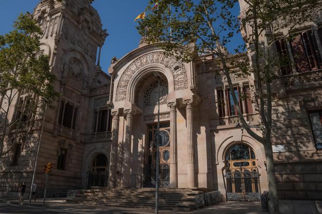 Cornellà'da Eşini Katleden Sanık 21 Yıl Hapse Razı Oldu: Kadına Şiddet Davasında