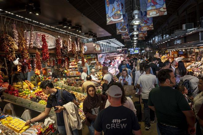 Barselona'nın Kalbindeki Tarihi La Boqueria Pazarı, Pazar Açılışına "Hayır" Dedi