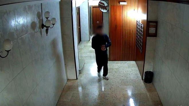 Barselona'da Yaşlı Kadınların Kabusu: Evlere Giren Hırsız Yakalandı