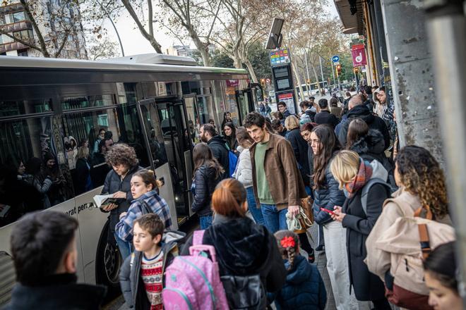 Papa'nın Barselona Ziyareti: Şehirlerarası Otobüs Hatlarında Kapsamlı Değişiklikler
