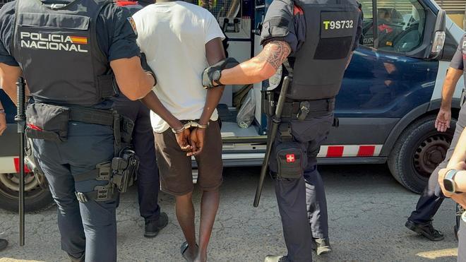 Salou Belediye Başkanı'ndan Cambrils ve Katalan Polisine 'Top Manta' Tepkisi