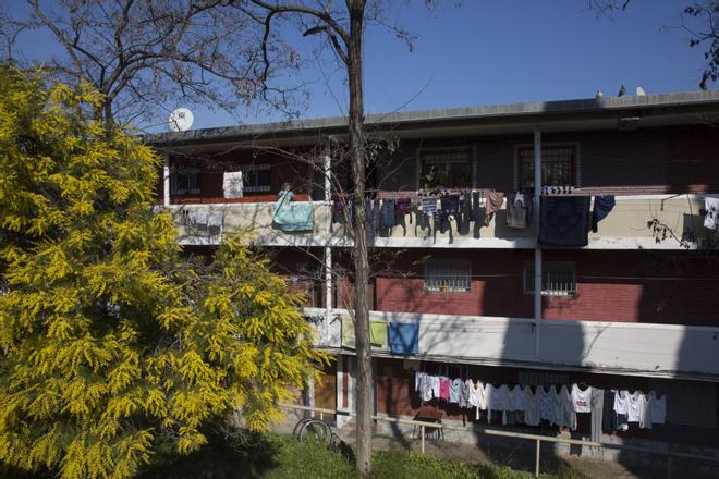 Barselona Trinitat Vella'da Adif İnşaatına Sakinlerden Endişeli Tepki: 'Binalar Çok