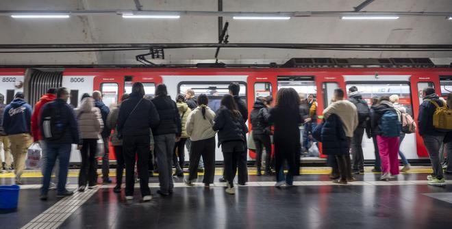 Barselona Sakinleri, Papa Ziyareti İçin Ulaşım Takviyesinin Kalıcı Olmasını İstiyor