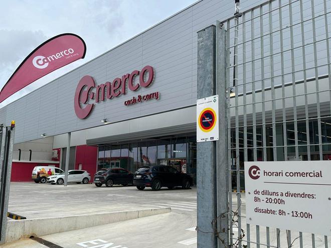 Viladecans'ta Market Soygunu Girişimi Ters Tepti: Hırsız Arkadaşları Tarafından Ezildi