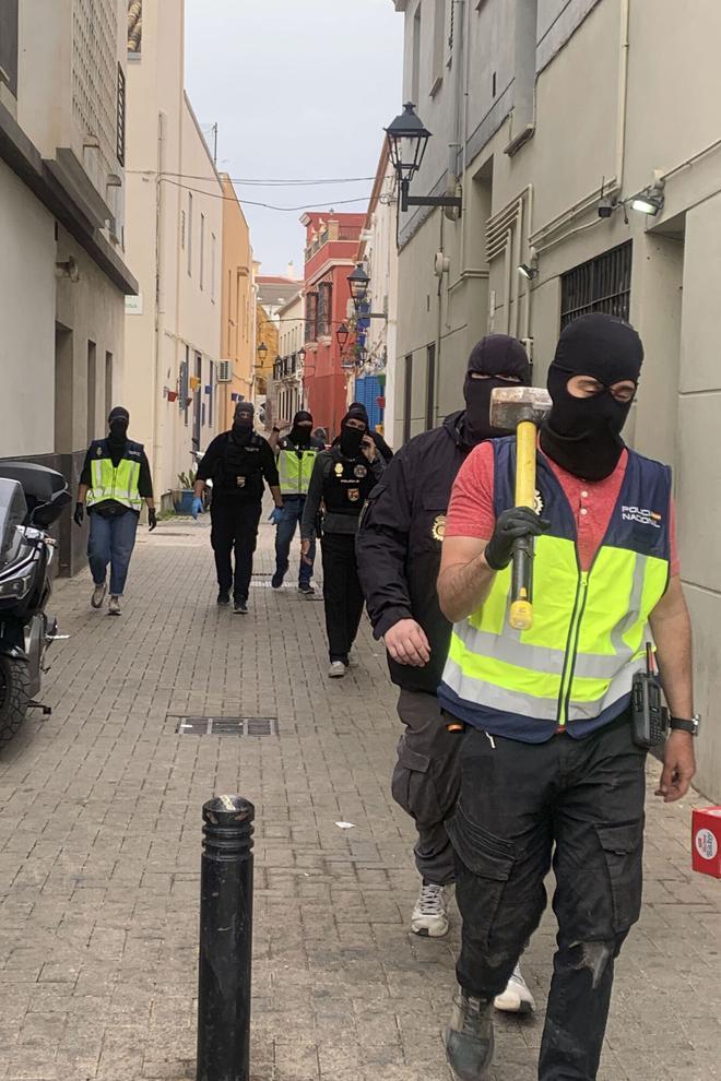 Málaga'da Klan Çatışmalarına Polis Darbesi: 19 Gözaltı, Silahlar Ele Geçirildi