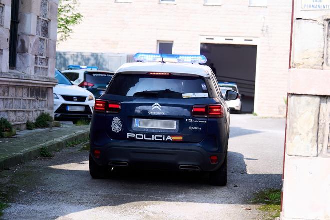 Murcia'da Dehşet: Kız Arkadaşını Günlerce Karavanda Rehin Tutan Adam Tutuklandı