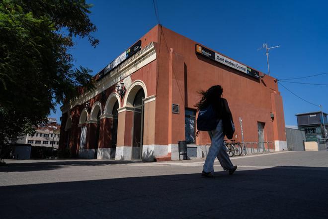 Barselona, Sant Andreu Comtal İstasyonu'nu Çürümekten Kurtarıyor: Acil Onarım İhalesi