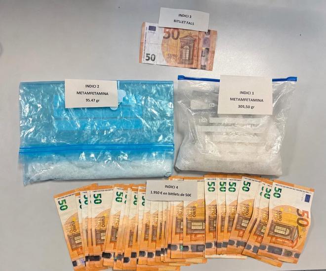 Santa Coloma'da Sentetik Uyuşturucu Operasyonu: 3 Gözaltı, 30.000€'luk MDMA Ele Geçirildi