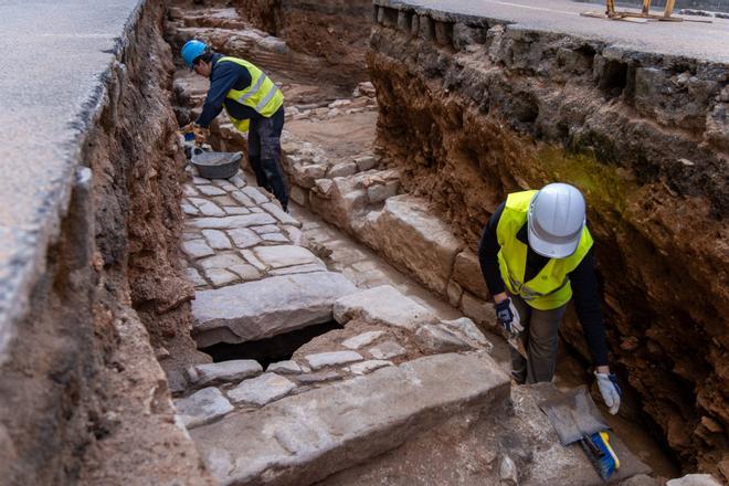Barselona'da 1714 Kuşatması'nın Lanetli İzleri: Top Mermileri ve Bombalanmış Evler