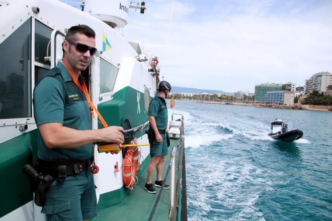 **Tarragona Kıyılarında Deniz Güvenliği Alarmı: Guardia Civil Tekne Denetimlerini Üçe