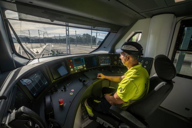Barselona El Prat Havalimanı'na Yeni Tren Hattı İçin Makinist Aranıyor: R-Aeroport Hız
