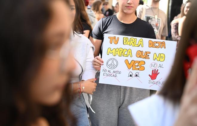 Valensiya'da Trans Çocuğa Okulda Taciz İddiası: Aile 'Transfobi Yok' İddiasını Reddediyor