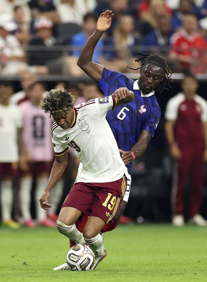 Lamine Yamal'ın Evine Hırsızlık Girişimi: Futbol Dünyasında Güvenlik Tartışması