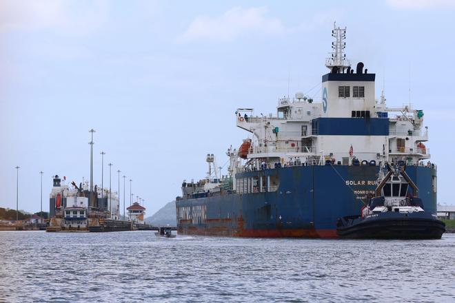 Panama Bayraklı Kargo Gemisi Hindistan Açıklarında Battı: Denizcilik Güvenliği Mercek