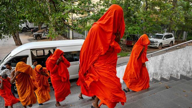 Sri Lanka'da Büyük Şok: 22 Budist Keşiş Uyuşturucu Kaçakçılığından Tutuklandı