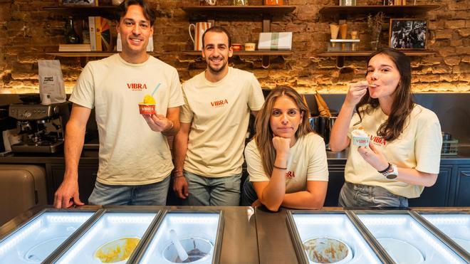 Kurumsal Hayattan Tatlı Bir Kaçış: Vibra Gelateria, Barça Oyuncularına Dondurma Sunuyor