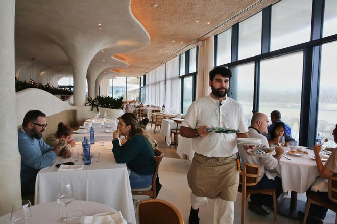 Barselona'nın İkonik Port Olímpic'inde Kiralara Ayar: Gastronomi Bölgesi Canlanıyor