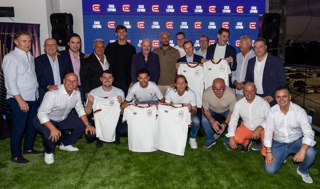 Joan Laporta'nın İspanya Evi'ndeki Karizmatik Zaferi: Madrid'de Bile Büyüledi