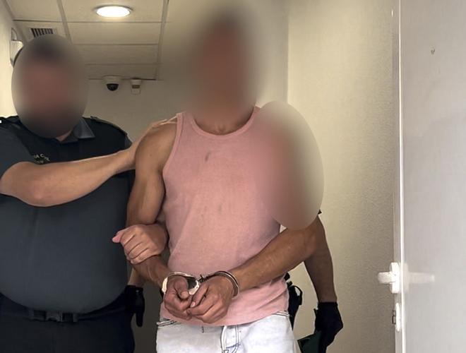 Murcia'da Korkunç Cinayet: Hırsızlık İhbarı Sonrası Komşusunu Döverek Öldürdü