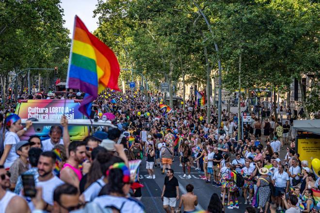 Pride Barselona 2026: Cumartesi Ücretsiz Konserler ve Coşkulu Kutlamalar