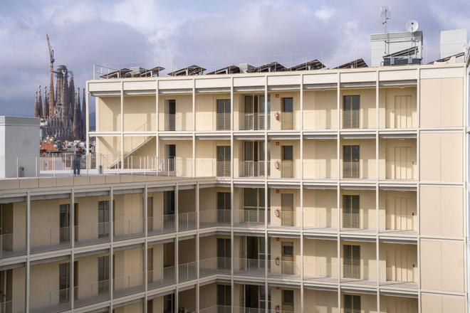 Barselona, Illa Glòries'teki 35 Yeni Kamu Konutunu Teslim Etti: Konut Krizine Nefes