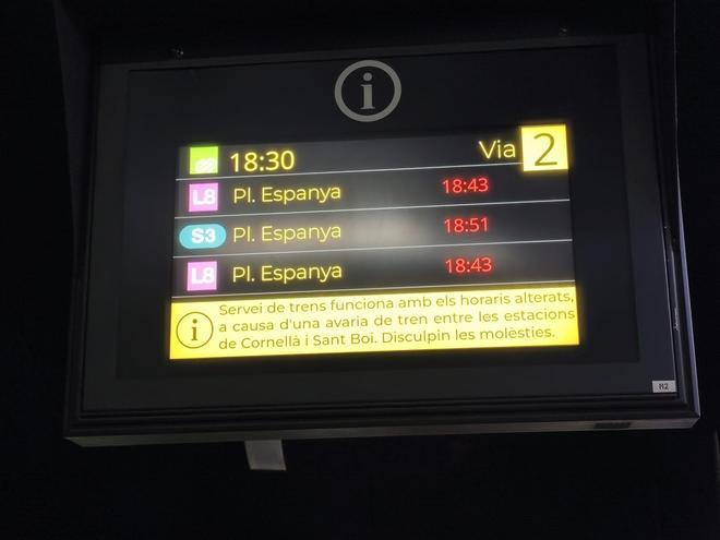 Barselona'da FGC Hattında Tren Arızası: Llobregat-Anoia Seferlerinde Gecikmeler