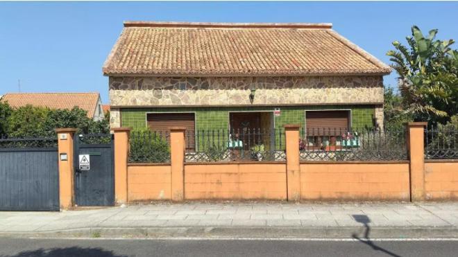 A Coruña'da Baba Katilliği Şoku: 20 Yaşındaki Genç, Babasını Üç Kurşunla Öldürdü