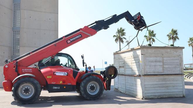 Castelldefels Kutsal Hafta'ya Hazır: Yeni Sahil Barları Sezonu Açıyor