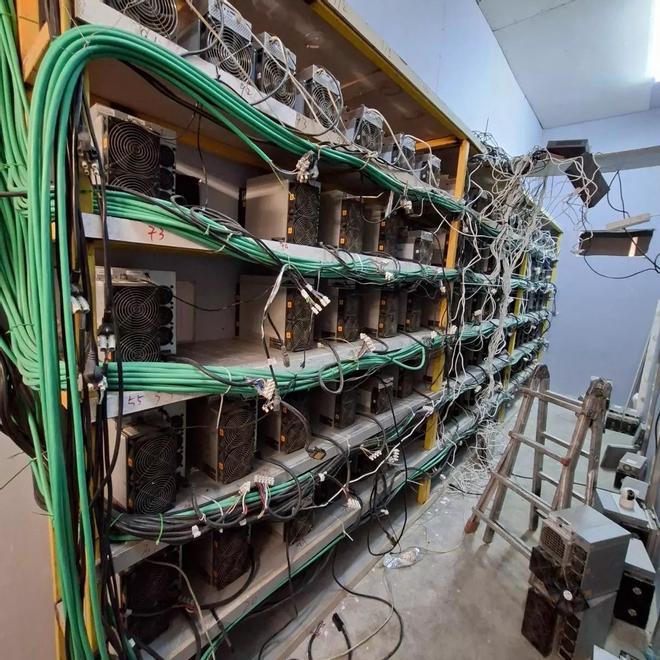 Katalonya'da Elektrik Sahtekarlığı, Gizli Kripto Para Çiftliğini Ortaya Çıkardı