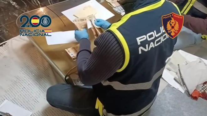 Barselona Merkezli Silahlı Ev Soygunu Çetesi Avrupa Çapında Çökertildi