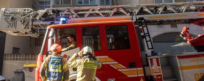 A Coruña'da Ev Yangını Dehşeti: Bir Kadın Hayatını Kaybetti