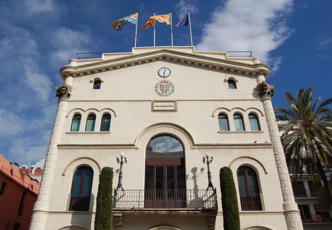 Badalona'da Kamu Televizyonu Ataması Şeffaflık Tartışması Yarattı