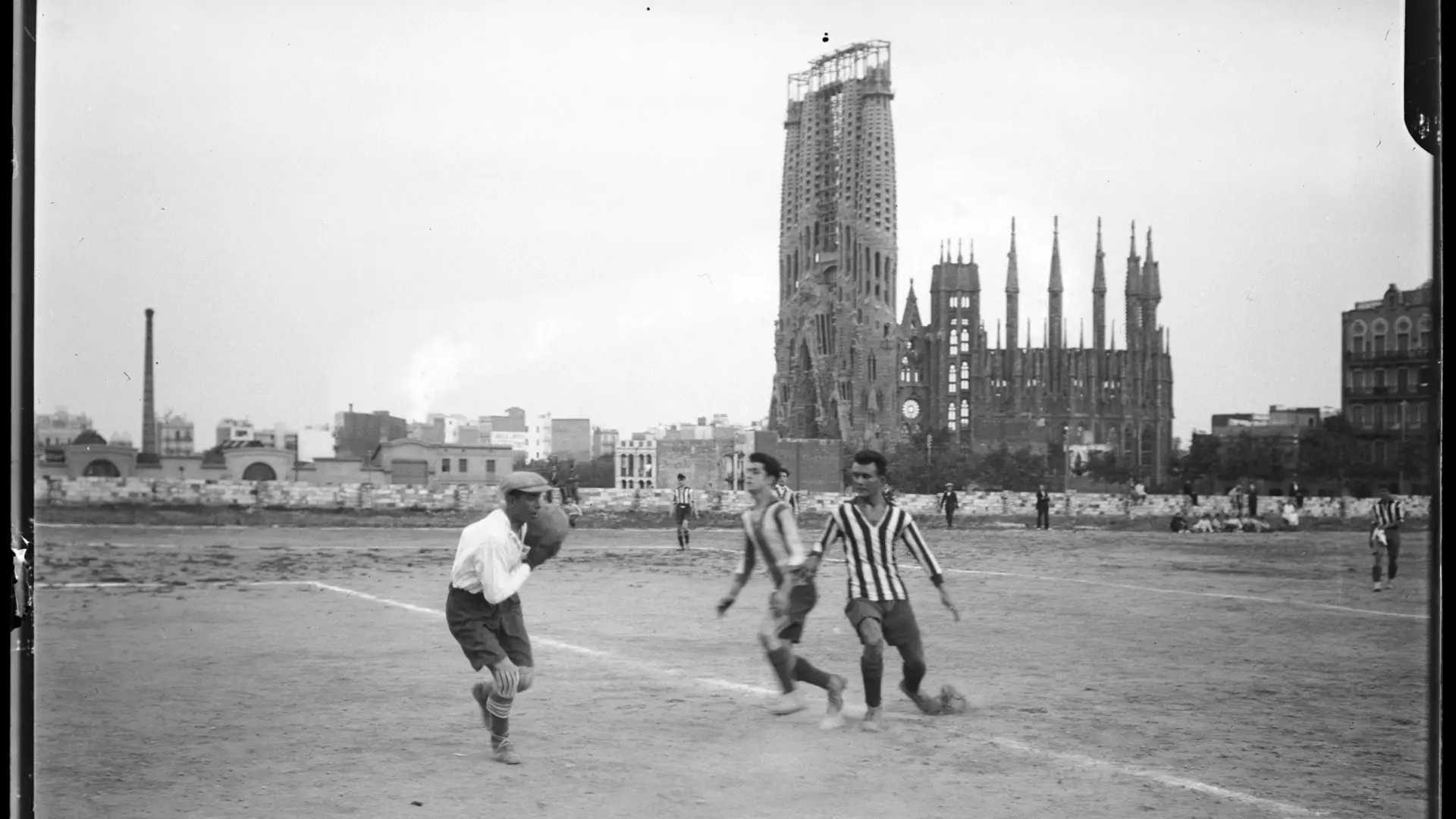 Barselona'dan Tarihi Adım: 150 Binden Fazla Belge Dijital Arşivde!