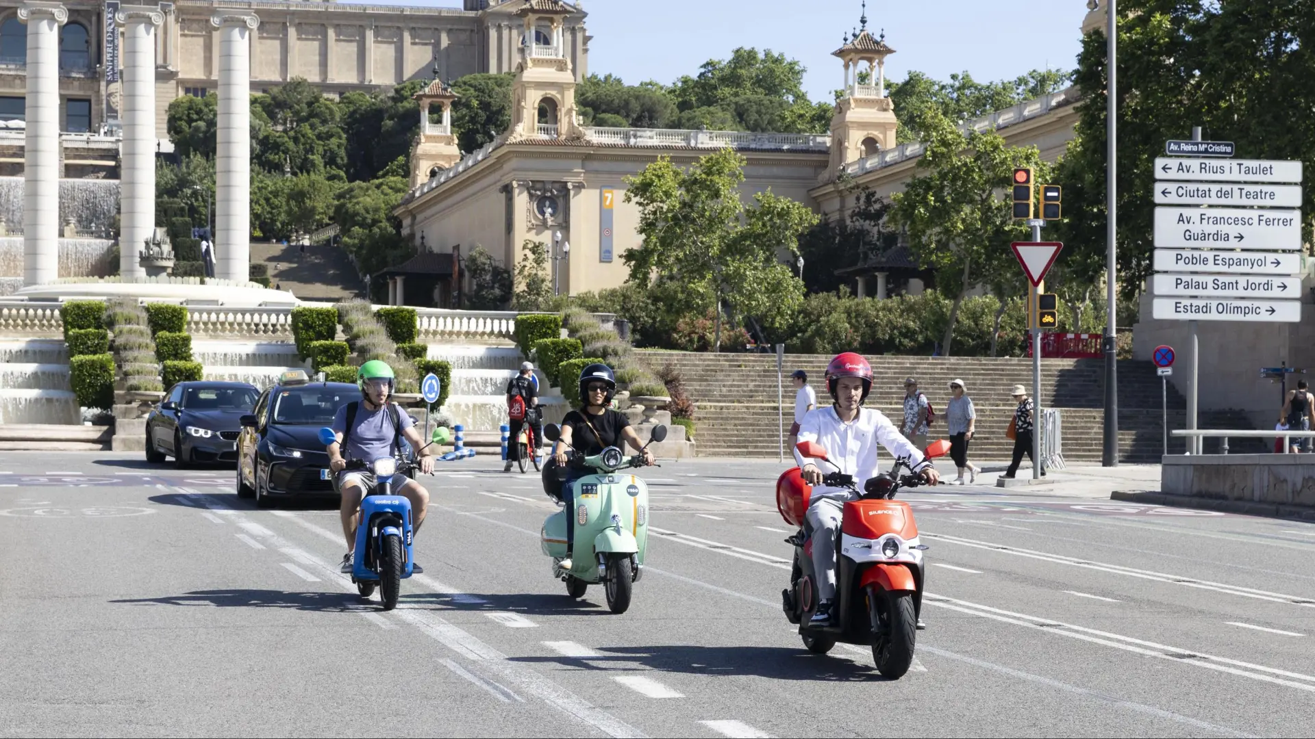 Barselona'dan Elektrikli Motosikletlere 600 Euro Hibe Desteği: Çevre Dostu Ulaşım Hedefi