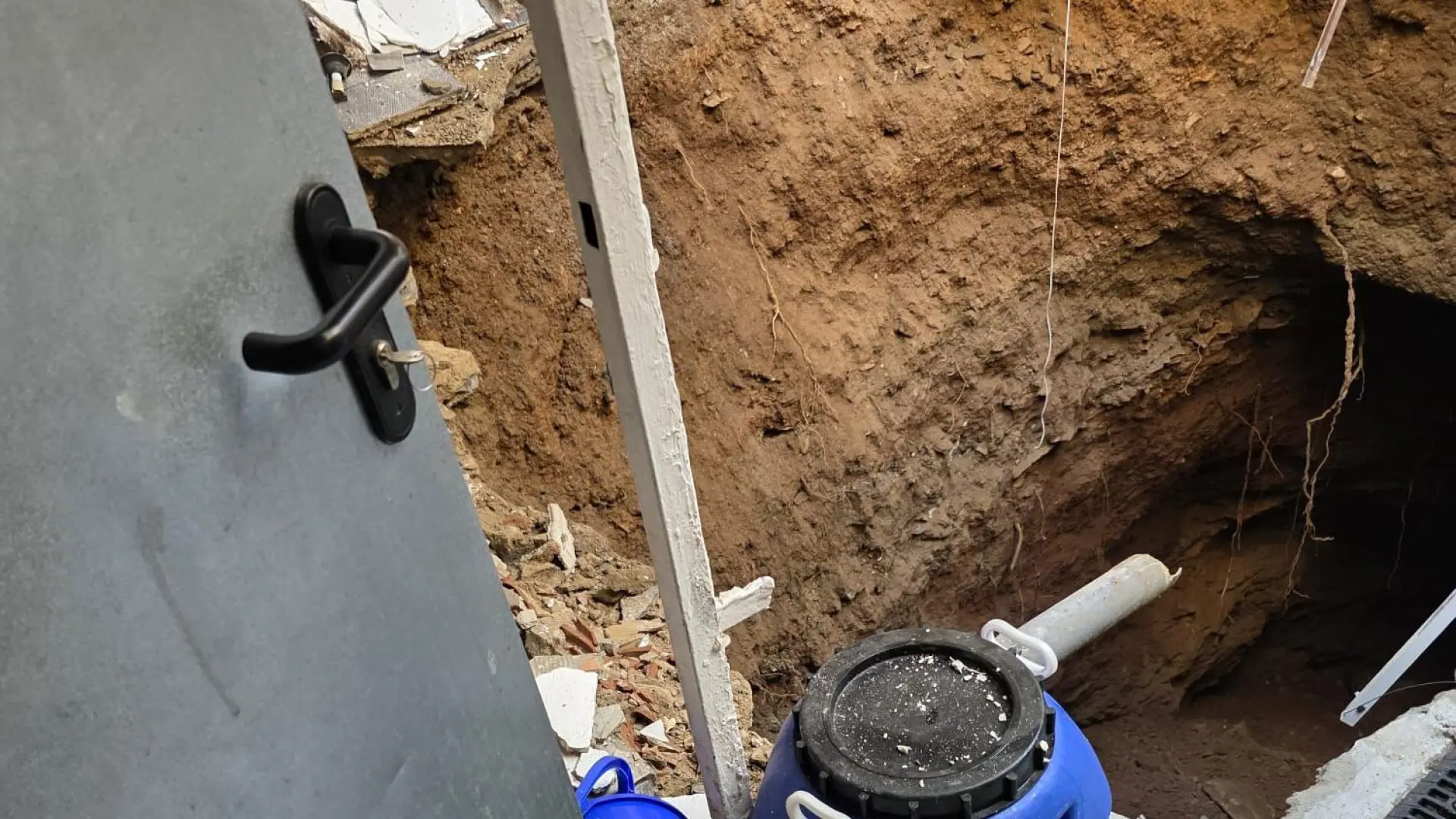 Barselona Metro L9 Obruğu Mağduru Esnaf, Sigortacıdan Acil Tazminat Garantisi Talep Ediyor