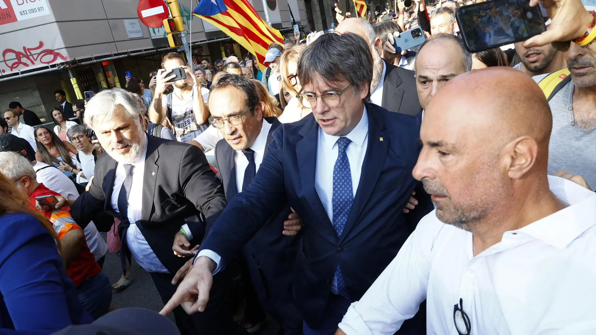 Carles Puigdemont'un Kaçışına Yardım İddiası: Mossos Soruşturması Kapatıldı