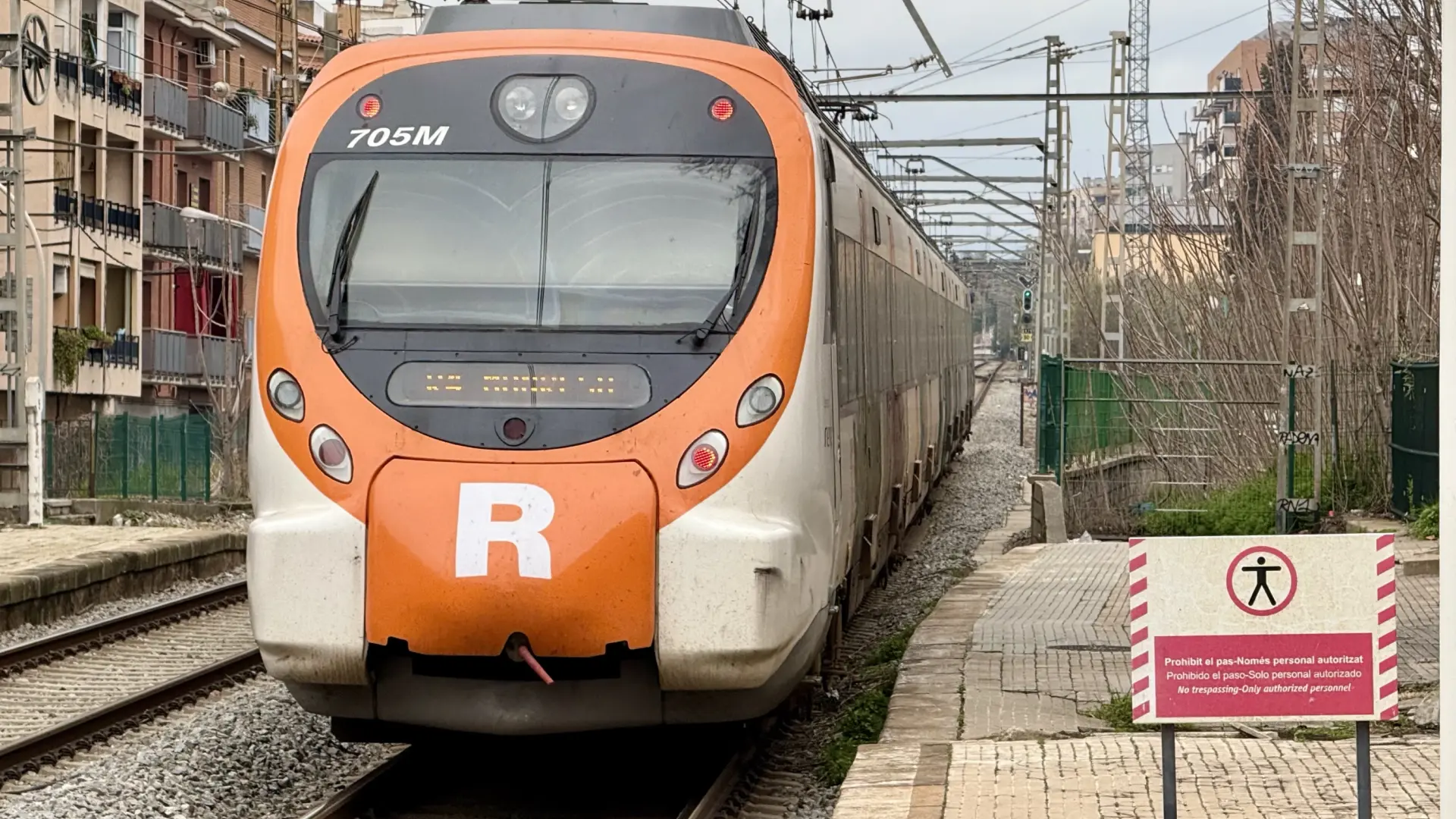 Barselona'da Ulaşım Sevinci: Rodalies R7 Hattı Neredeyse Bir Yıl Sonra Yeniden Hizmette