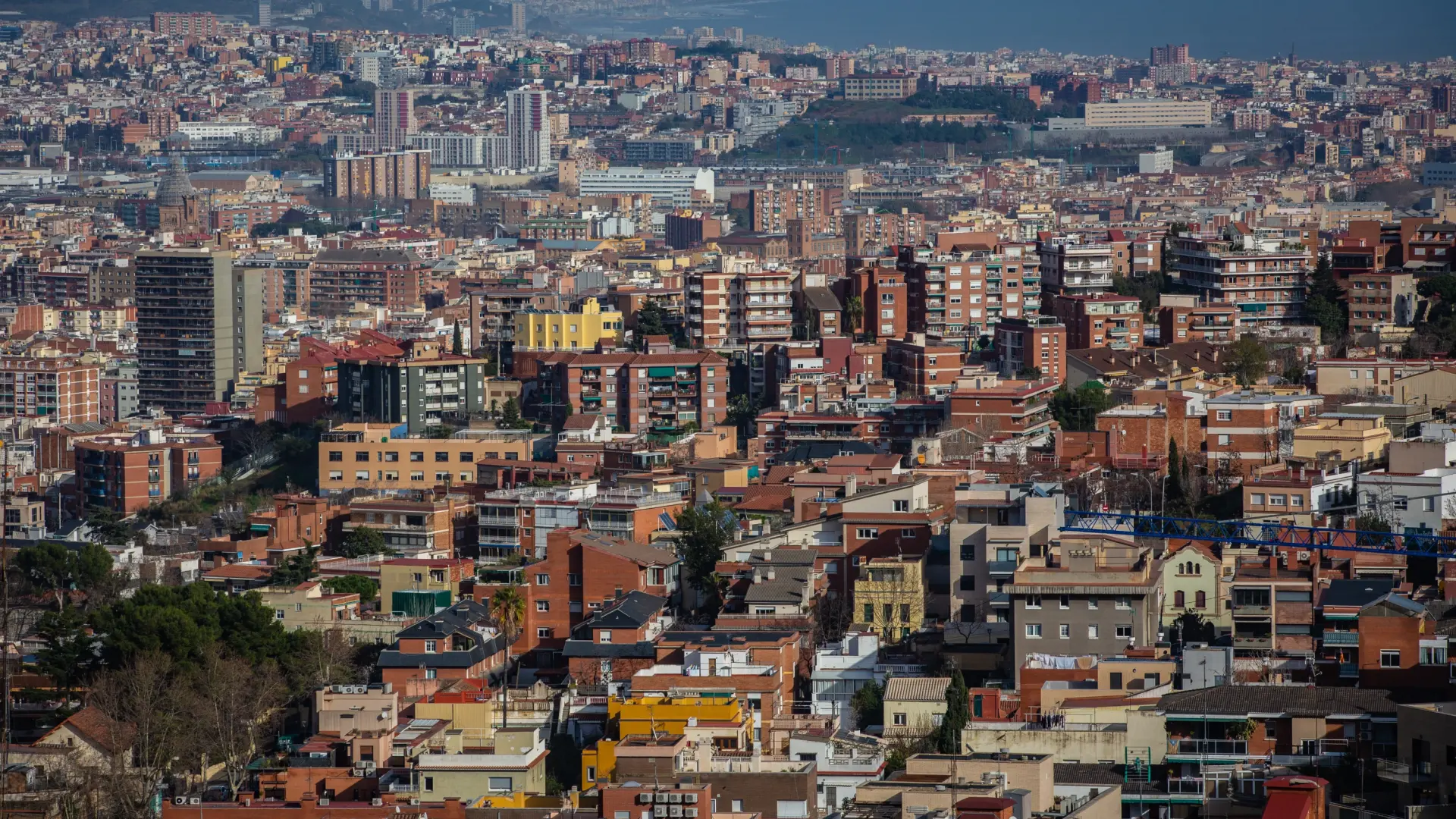 Barselona'da Kısmi Elektrik Kesintisi: 90.000 Abone 15 Dakika Karanlıkta Kaldı