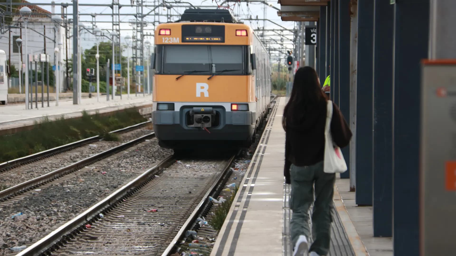 Garraf Tüneli Çalışmaları: Sant Vicenç-El Prat Arası Direkt Otobüs Öne