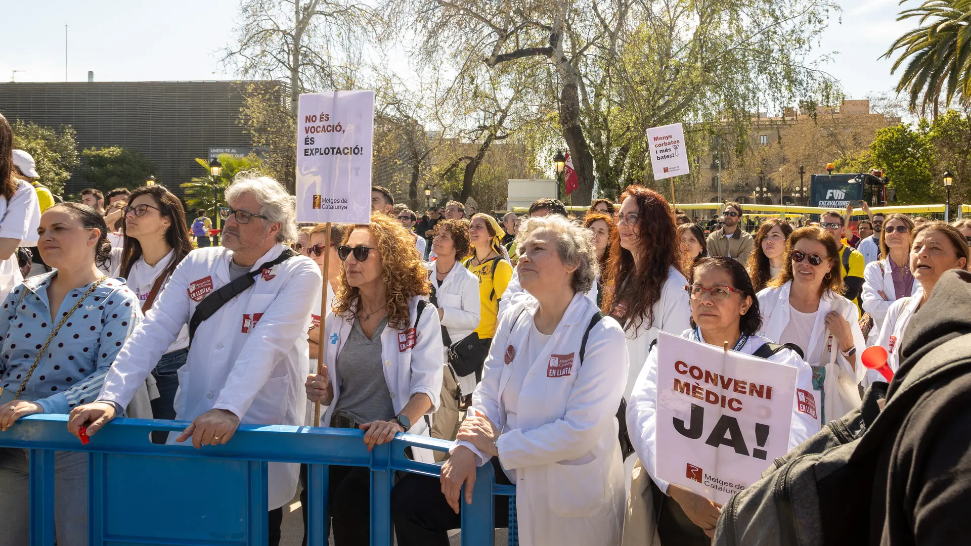 Katalonya'da Doktorlar Yine Grevde: Sağlık Sistemi Krizi Derinleşiyor