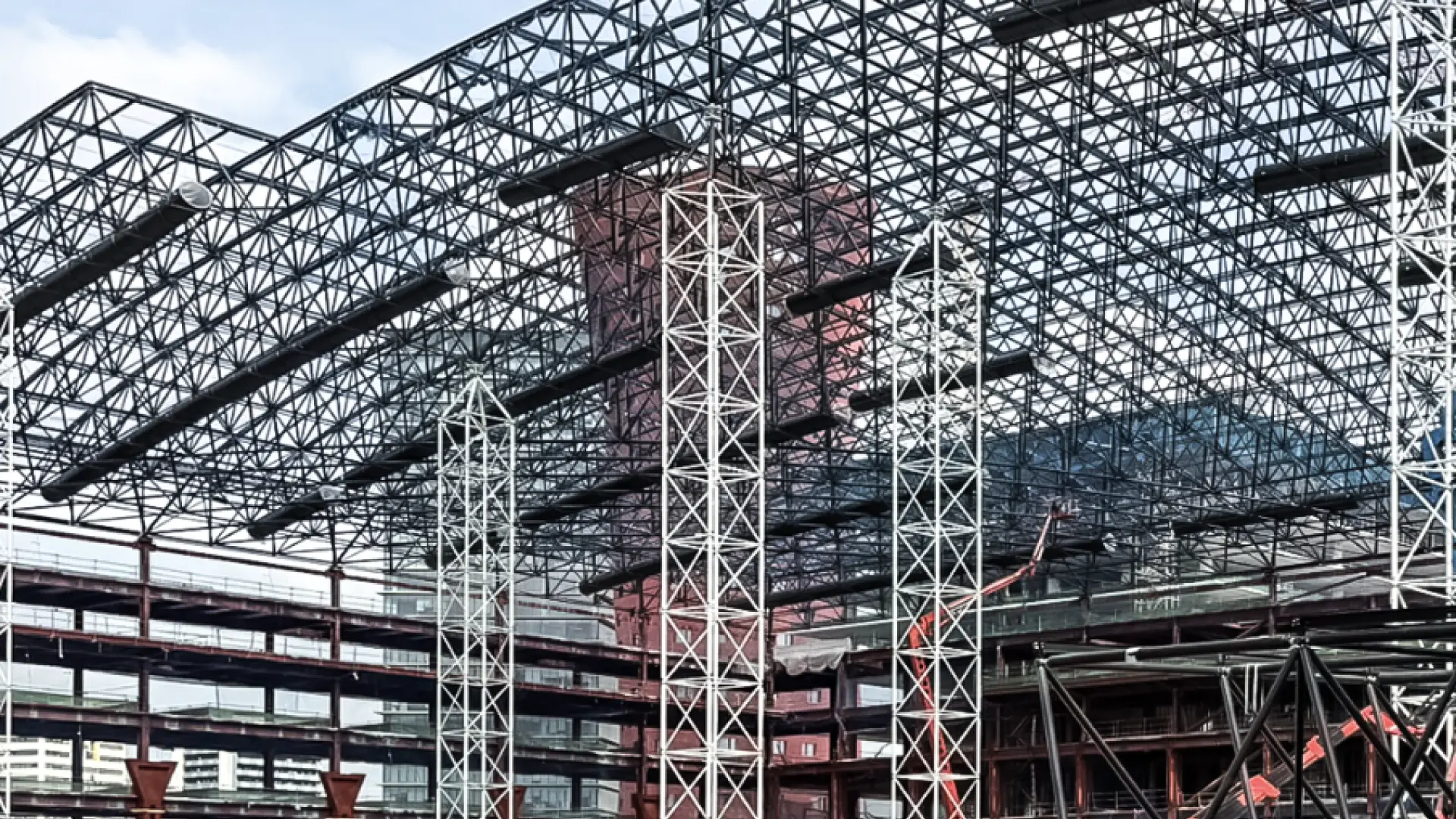 Barselona'da Yeni Fuar Merkezi Yükseliyor: Dev Kubbe, Avrupa'nın Geleceğini