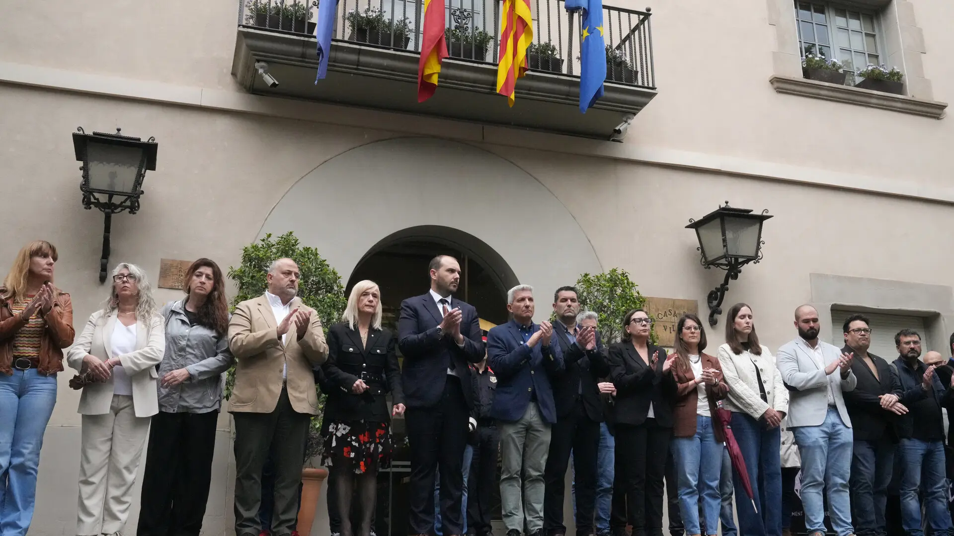 Esplugues'te Cinayet Protestosu: Toplum Güvenlik Talebiyle Ayakta