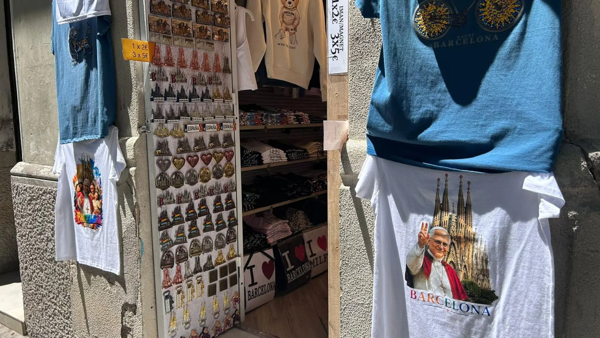 Papa'nın Katalonya Ziyareti: Vatikan ve Katalan Kimliğinin Souvenir Harmanı